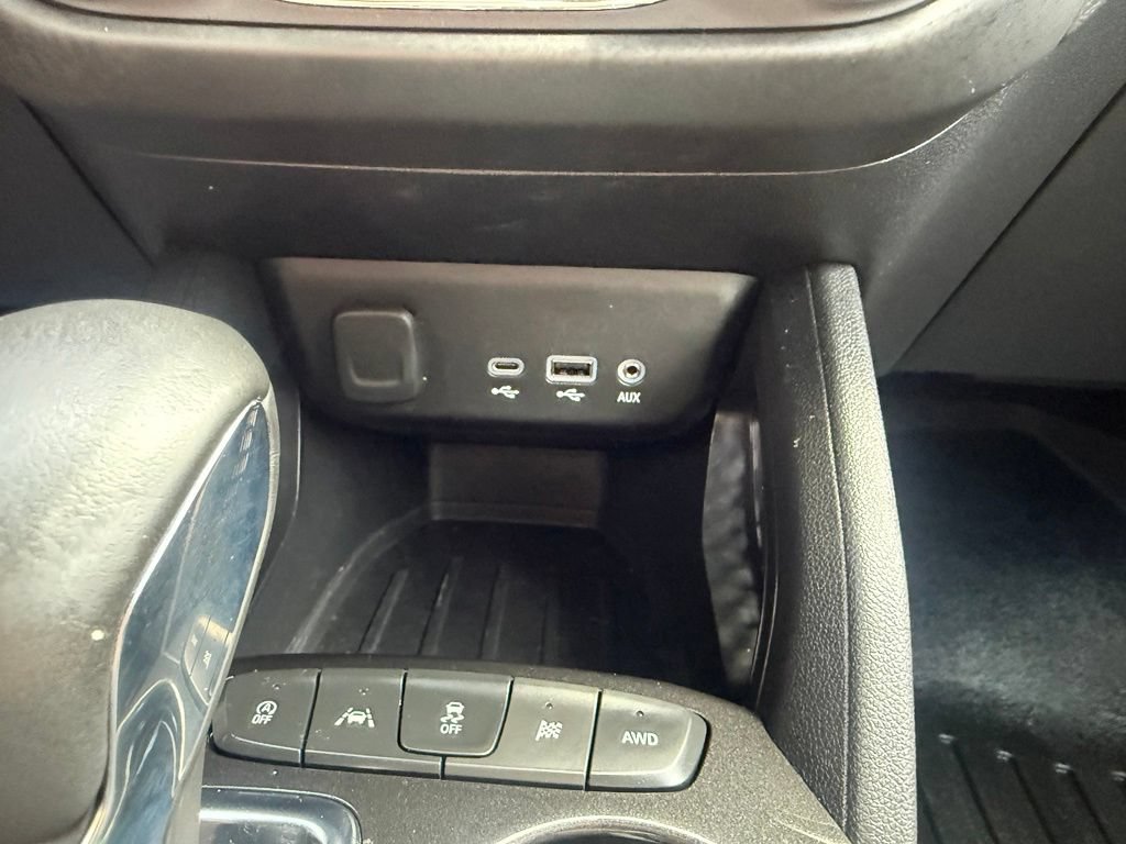 Used 2023 Chevrolet TrailBlazer ACTIV w/ Convenience Package AWD/4WD image 30