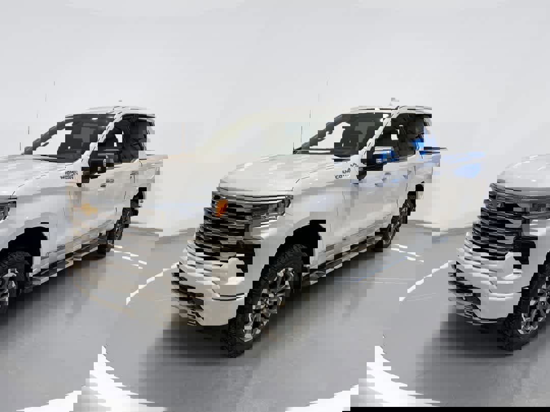 Used 2022 Chevrolet Silverado 1500 High Country w/ Technology Package image 1