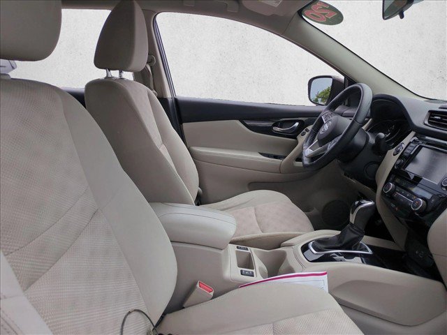 Used 2020 Nissan Rogue Sport SV w/ All-Weather Package FWD image 21