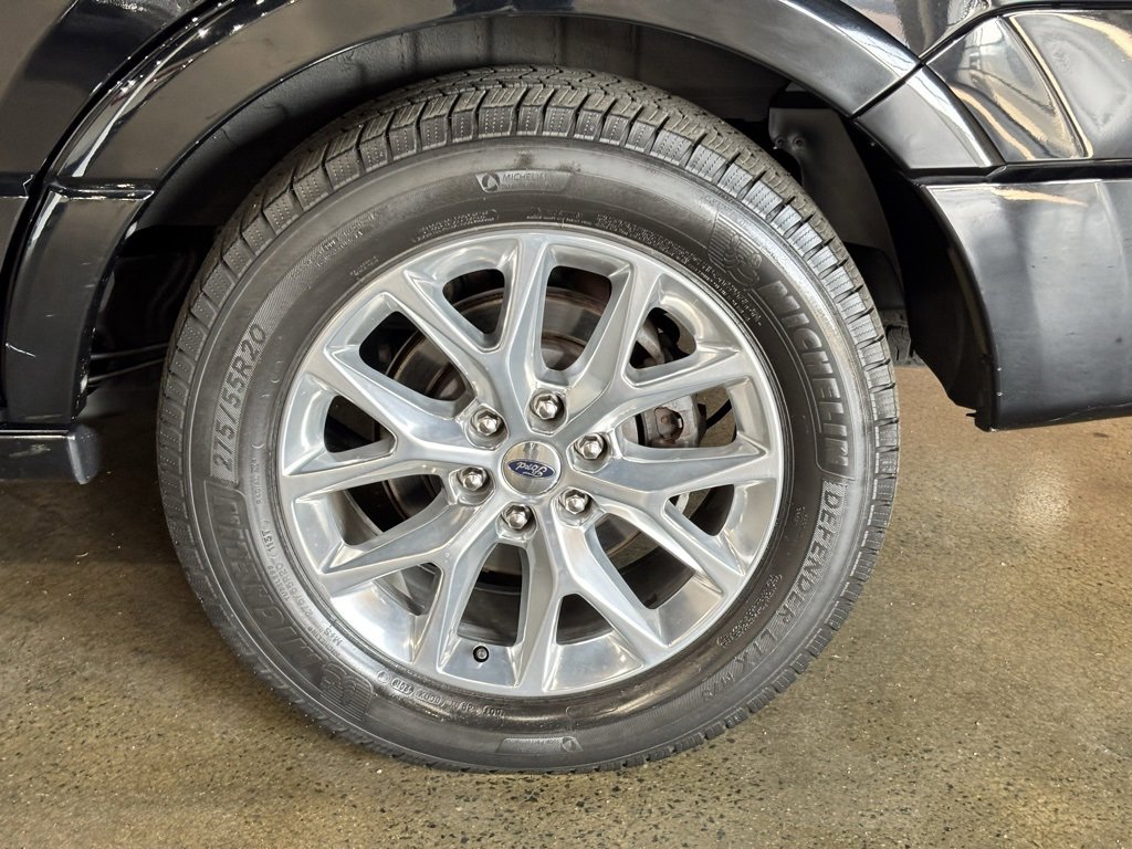 Used 2016 Ford Expedition Limited w/ Equipment Group 301A image 40