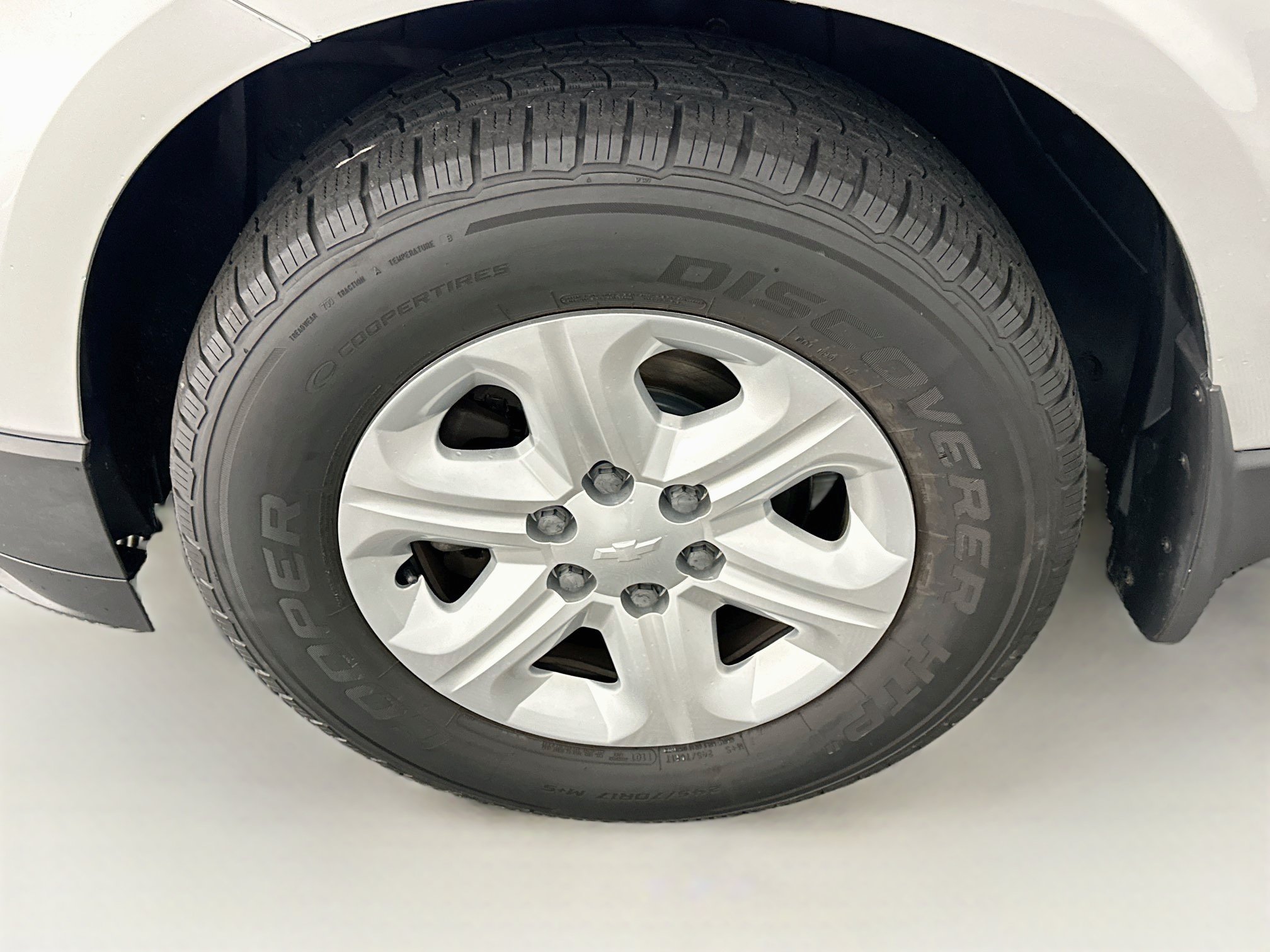 Used 2015 Chevrolet Traverse LS FWD image 11