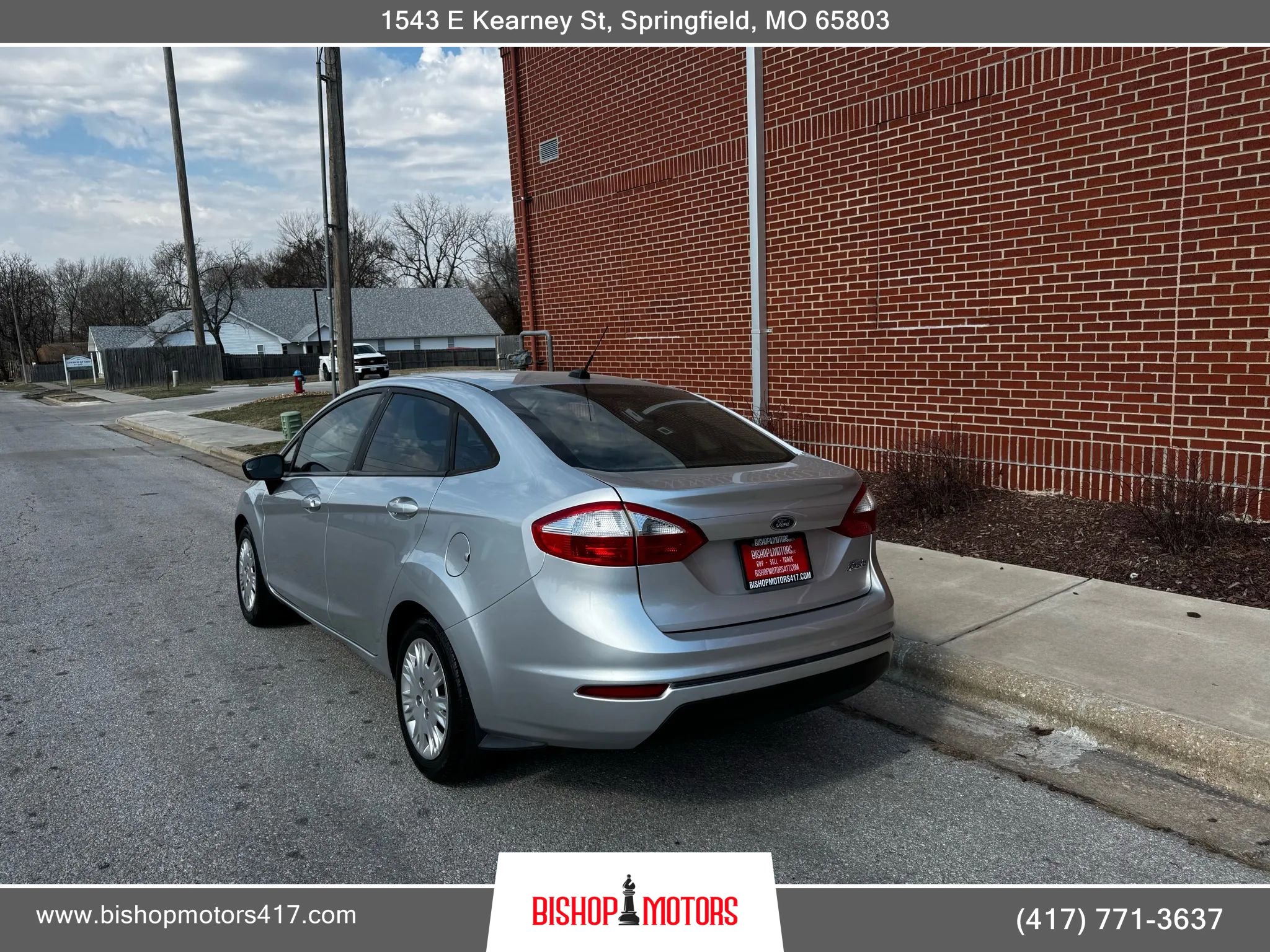 Used 2015 Ford Fiesta S FWD image 3