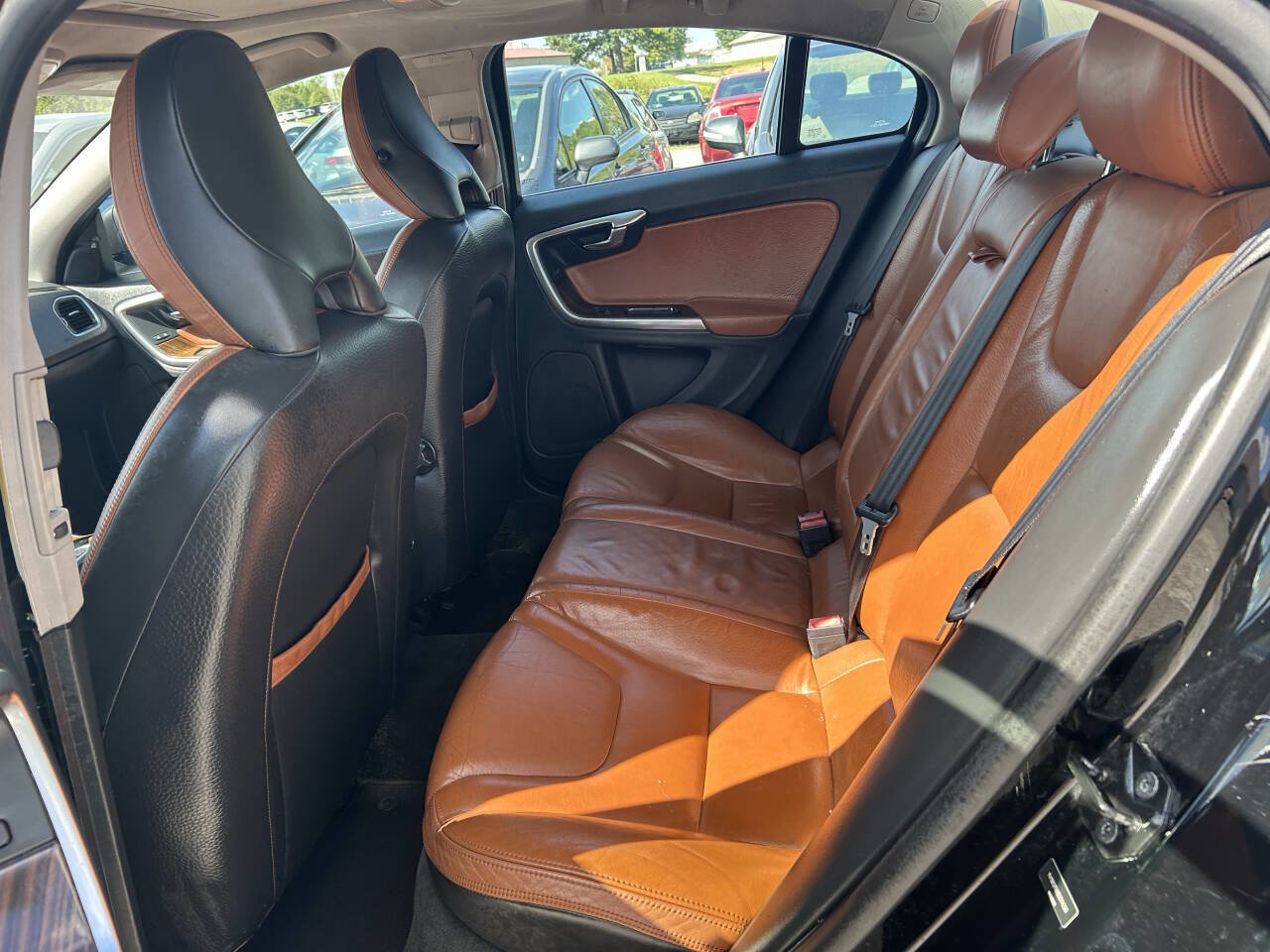 Used 2011 Volvo S60 T6 image 9