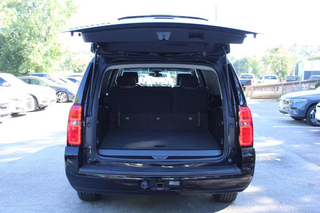 Used 2015 Chevrolet Suburban LS RWD image 9