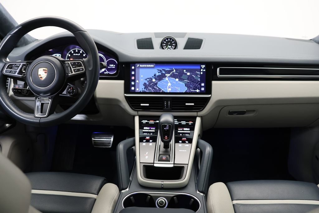Certified 2023 Porsche Cayenne Turbo S image 16
