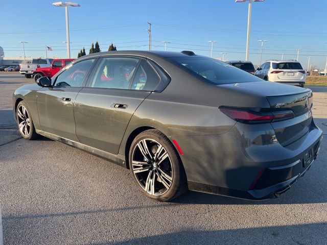Used 2023 BMW 760i xDrive image 6