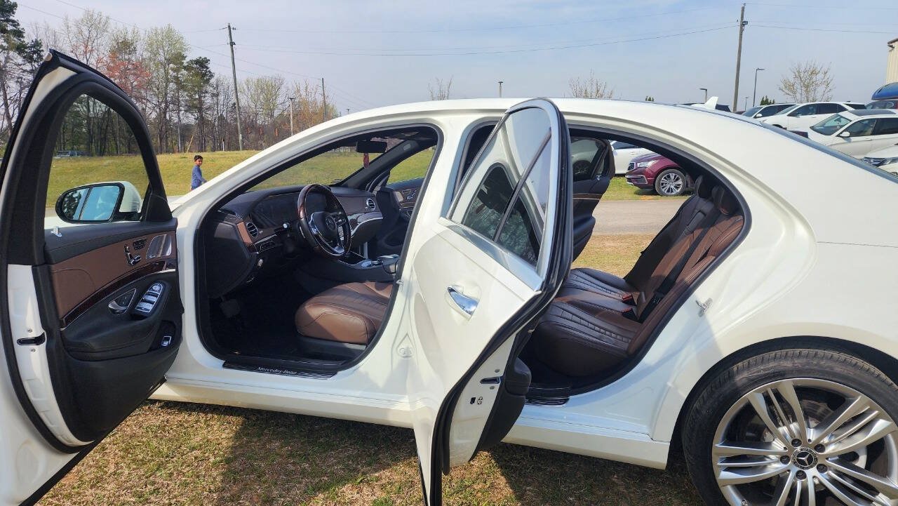 Used 2018 Mercedes-Benz S 560 Sedan image 38