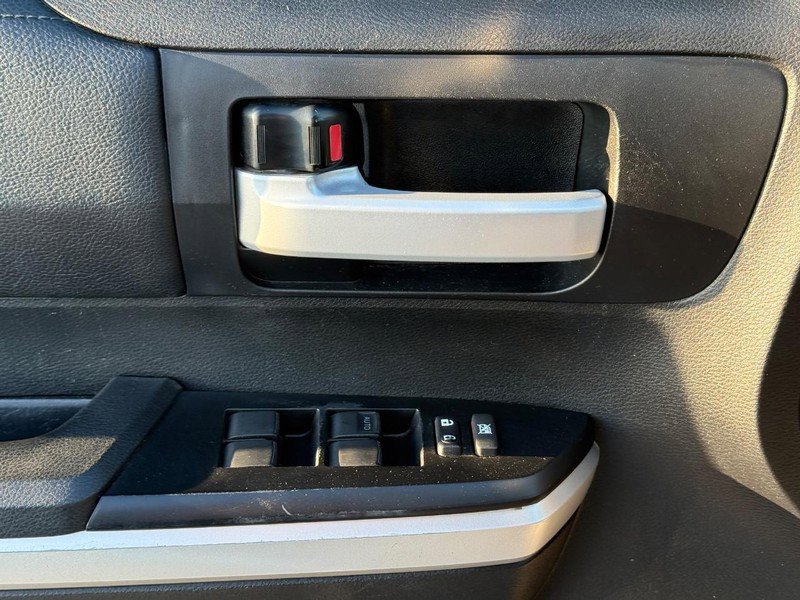Used 2017 Toyota Tundra SR5 image 21