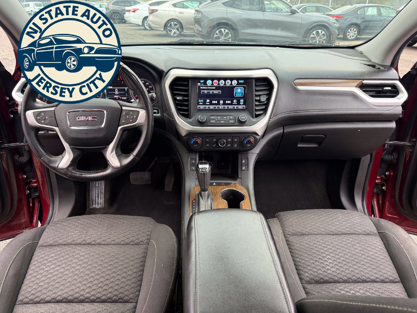 Used 2017 GMC Acadia SLE w/ Driver Alert Package I AWD/4WD image 7