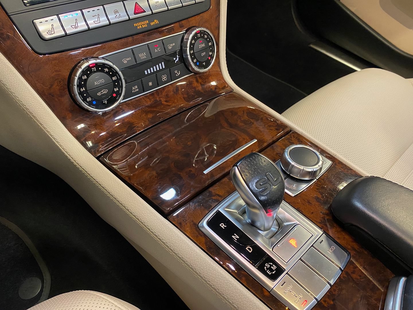 Used 2014 Mercedes-Benz SL 550 image 35
