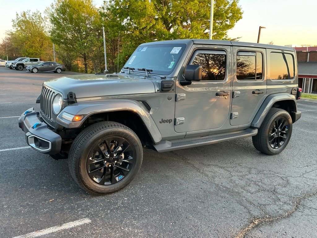 Used 2023 Jeep Wrangler Unlimited Sahara w/ Cold Weather Group image 3