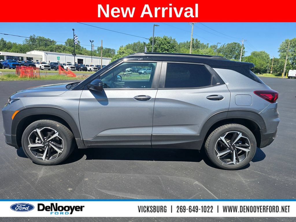 Used 2021 Chevrolet TrailBlazer RS w/ Sun and Liftgate Package AWD/4WD image 7