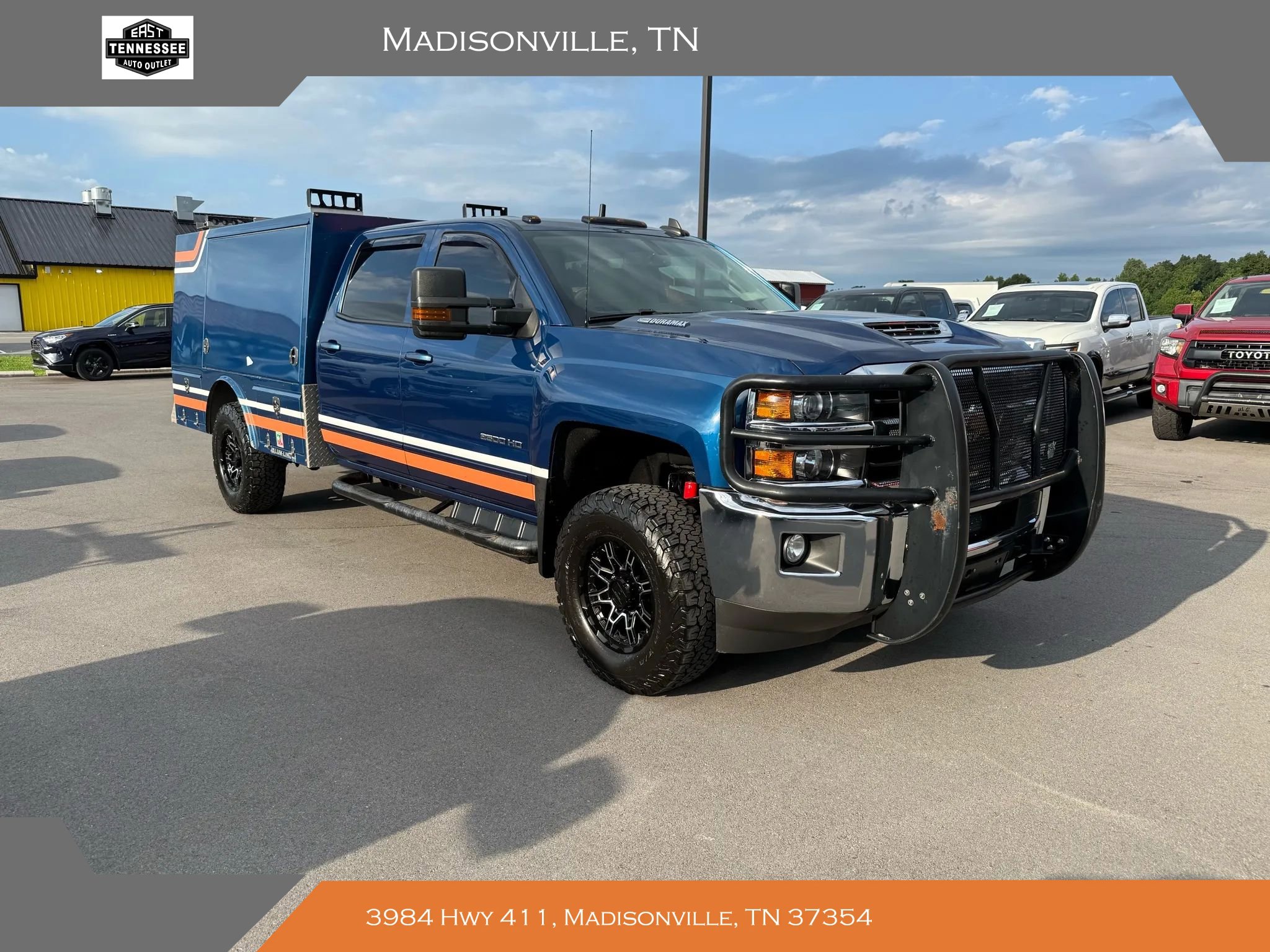 Used 2019 Chevrolet Silverado 2500 LT AWD/4WD image 1