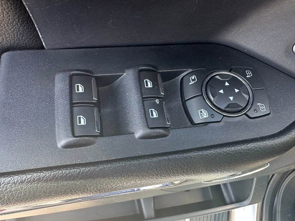 Used 2018 Ford Expedition Max XLT w/ Equipment Group 202A AWD/4WD image 13