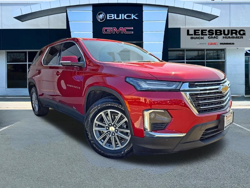 Used 2023 Chevrolet Traverse LT FWD image 1