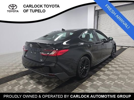 Used 2026 Toyota Camry SE w/ Convenience Package FWD image 4