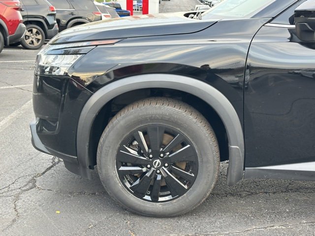 Used 2022 Nissan Pathfinder SV image 8