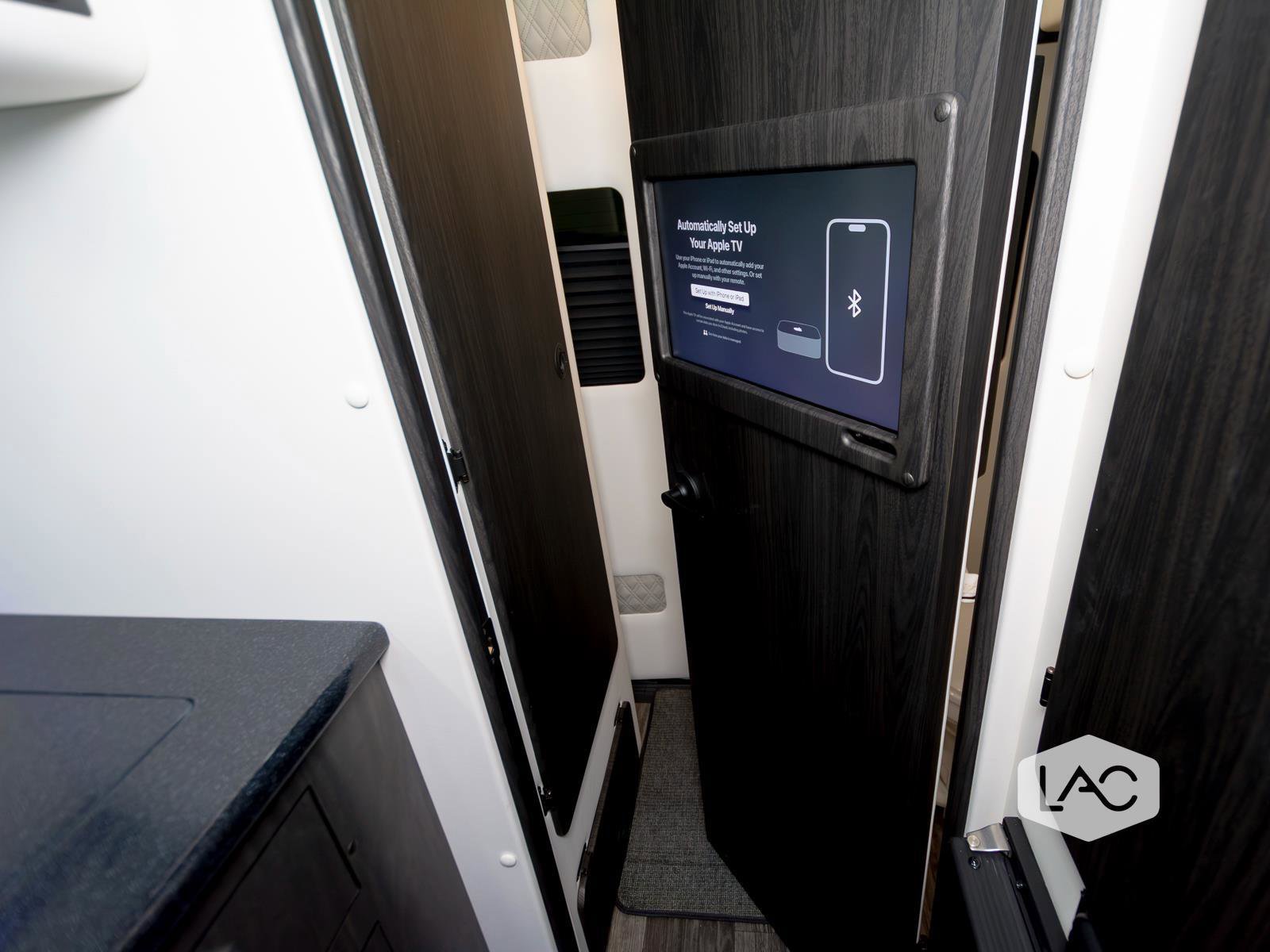 Used 2025 Mercedes-Benz Sprinter 3500 image 18