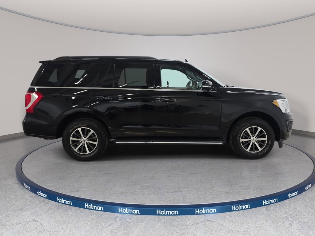 Used 2019 Ford Expedition XLT w/ Equipment Group 202A AWD/4WD image 5