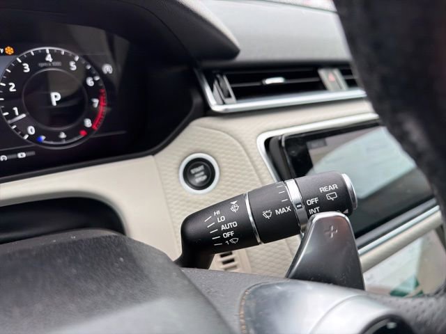 Used 2020 Land Rover Range Rover Velar R-Dynamic S image 42
