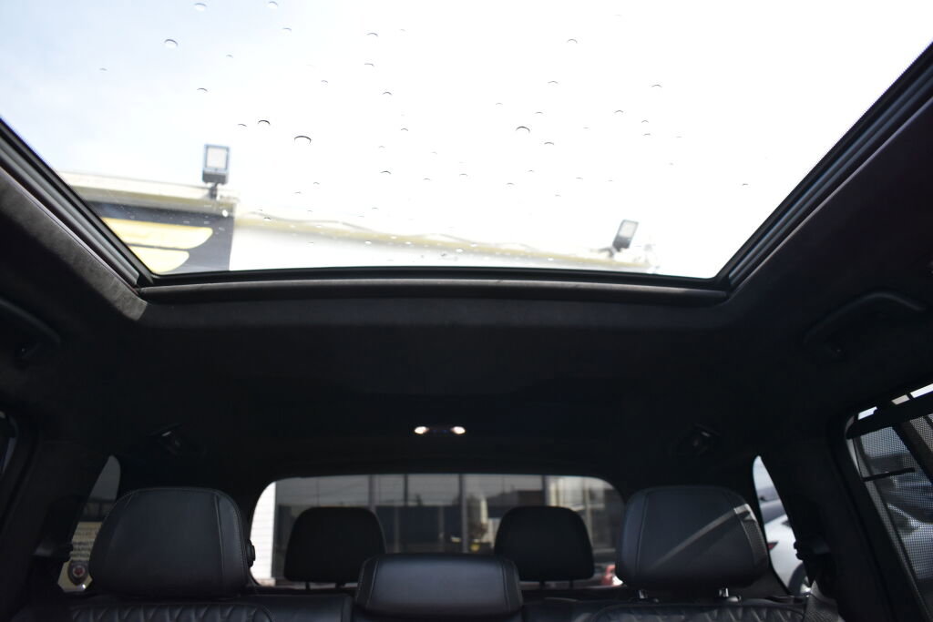 Used 2019 BMW X7 xDrive50i w/ M Sport Package image 27