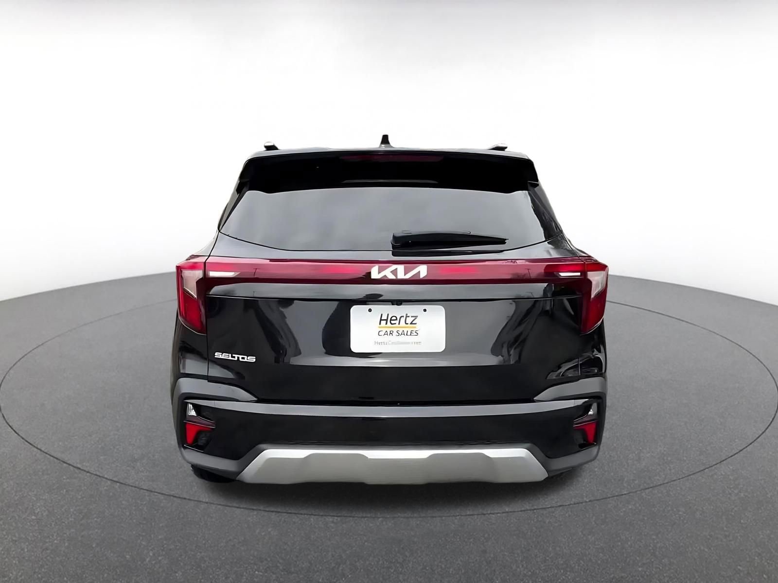 Used 2025 Kia Seltos S image 12