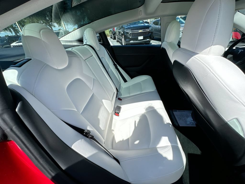 Used 2022 Tesla Model 3 Standard Range RWD image 26