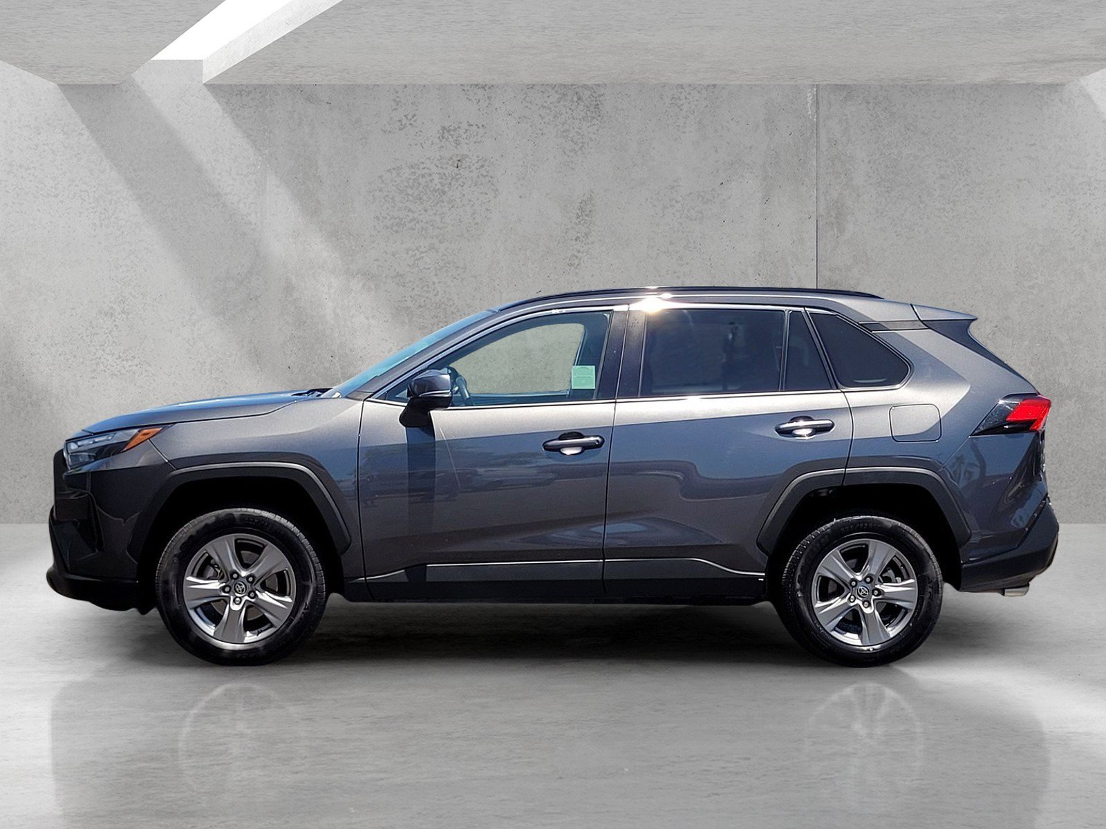 Used 2024 Toyota RAV4 XLE w/ Weather Package AWD/4WD image 8