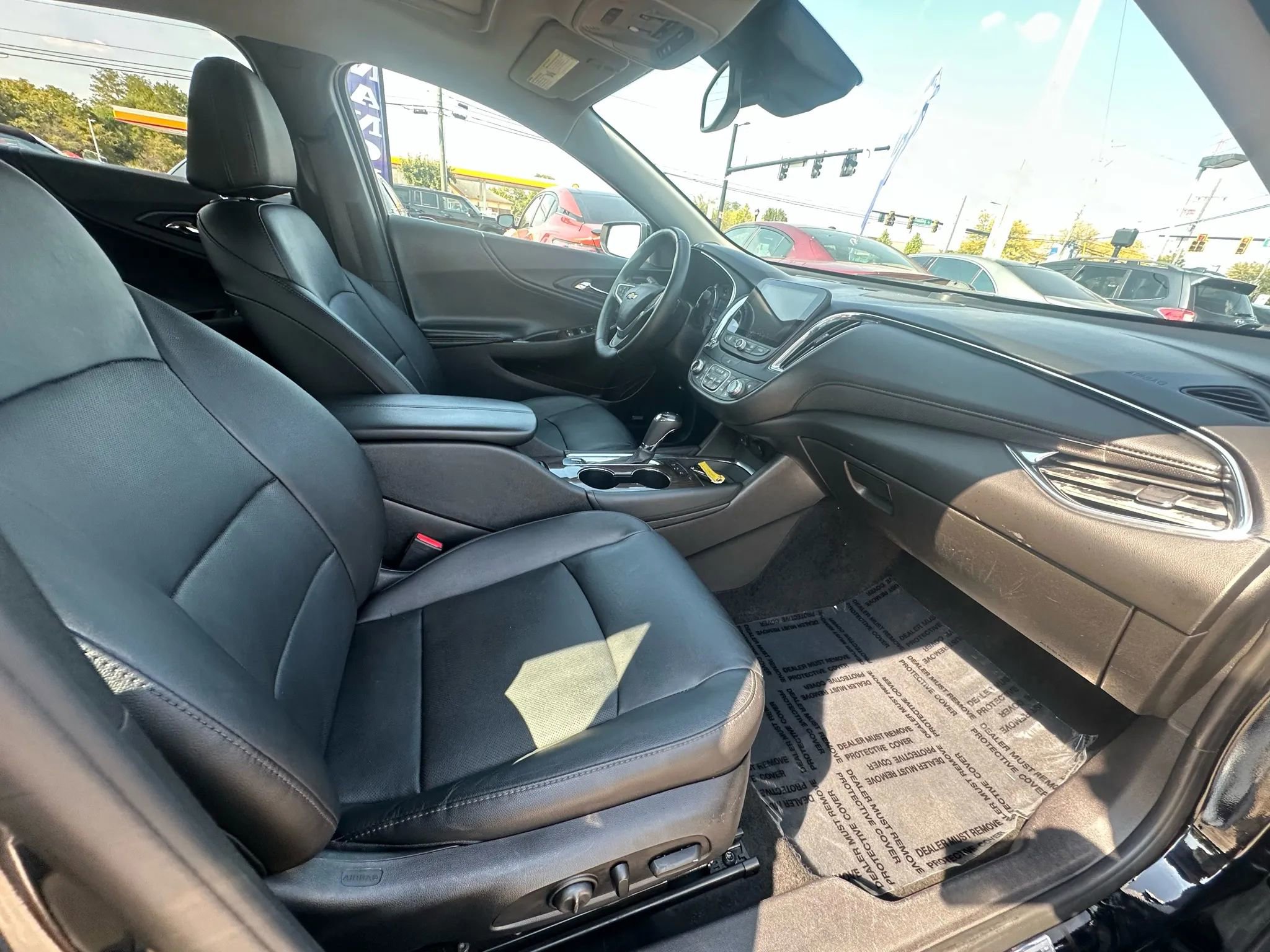 Used 2017 Chevrolet Malibu Premier w/ Premier Sun and Wheel Package image 27