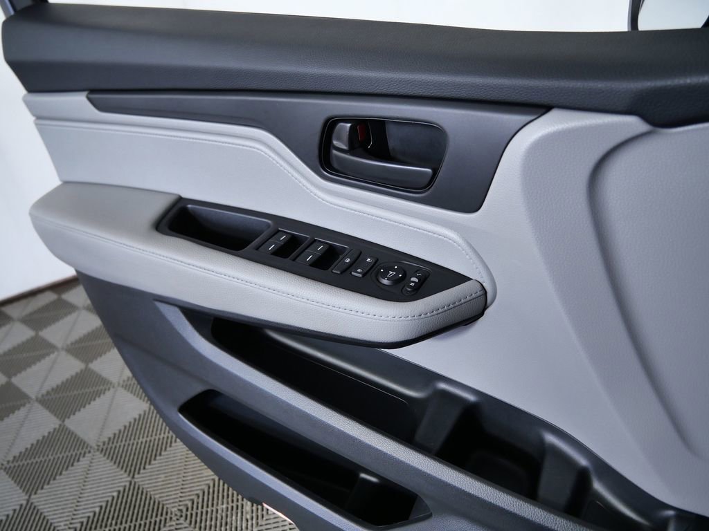 Used 2018 Honda Odyssey EX image 26