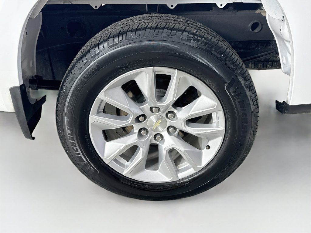 Used 2022 Chevrolet Silverado 1500 Custom AWD/4WD image 30