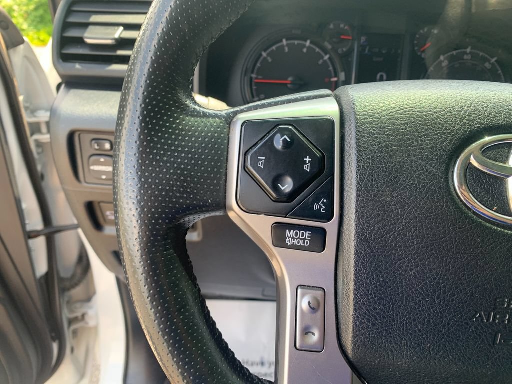 Used 2024 Toyota 4Runner SR5 Premium w/ Moonroof Package AWD/4WD image 29