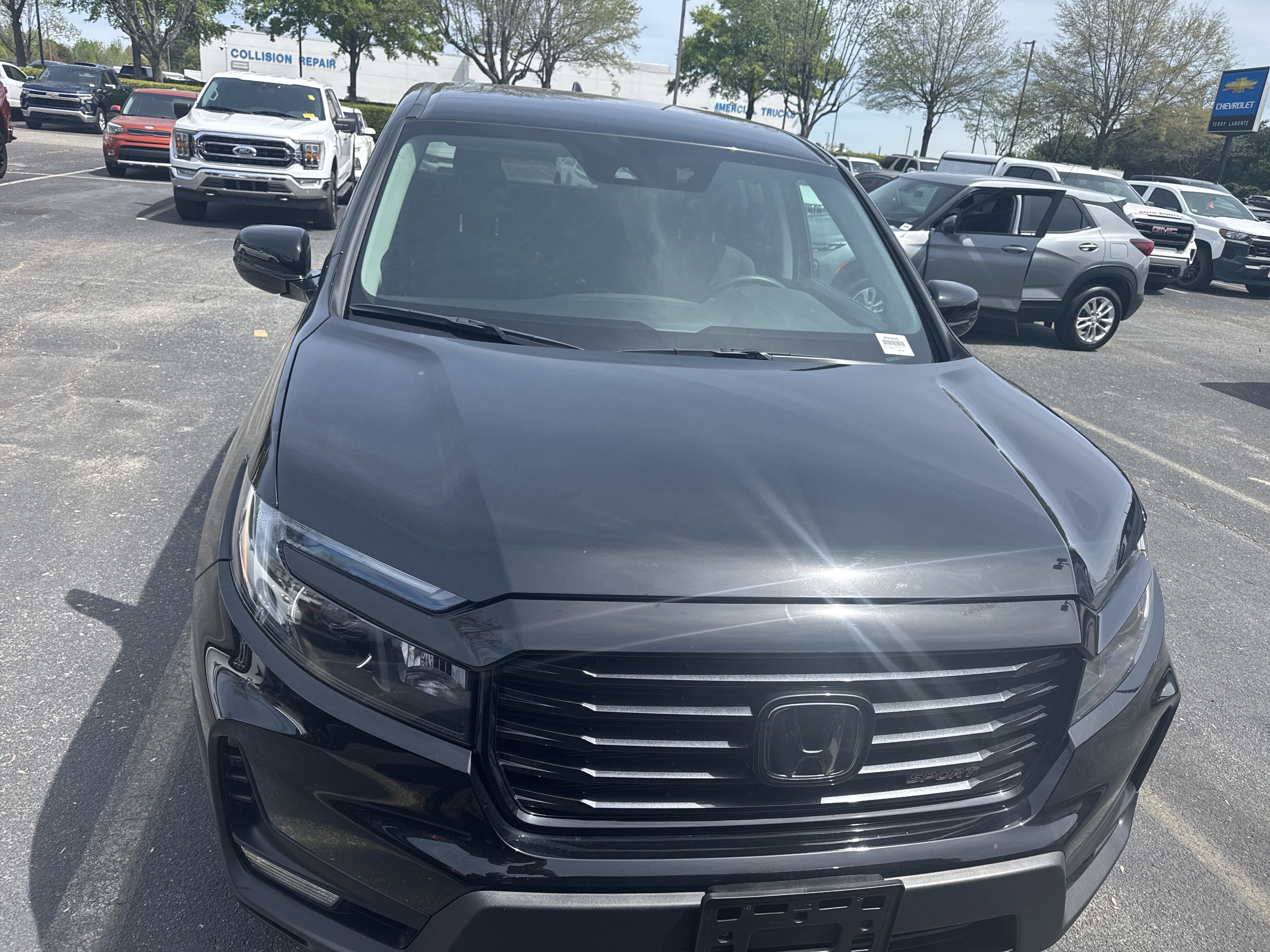 Used 2023 Honda Ridgeline Sport image 3