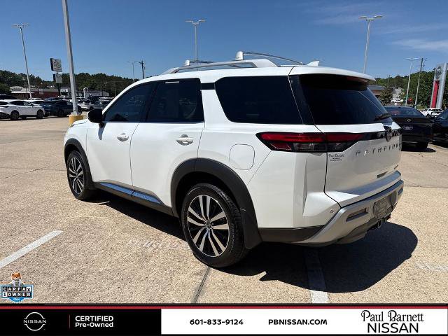 Certified 2025 Nissan Pathfinder Platinum FWD image 11