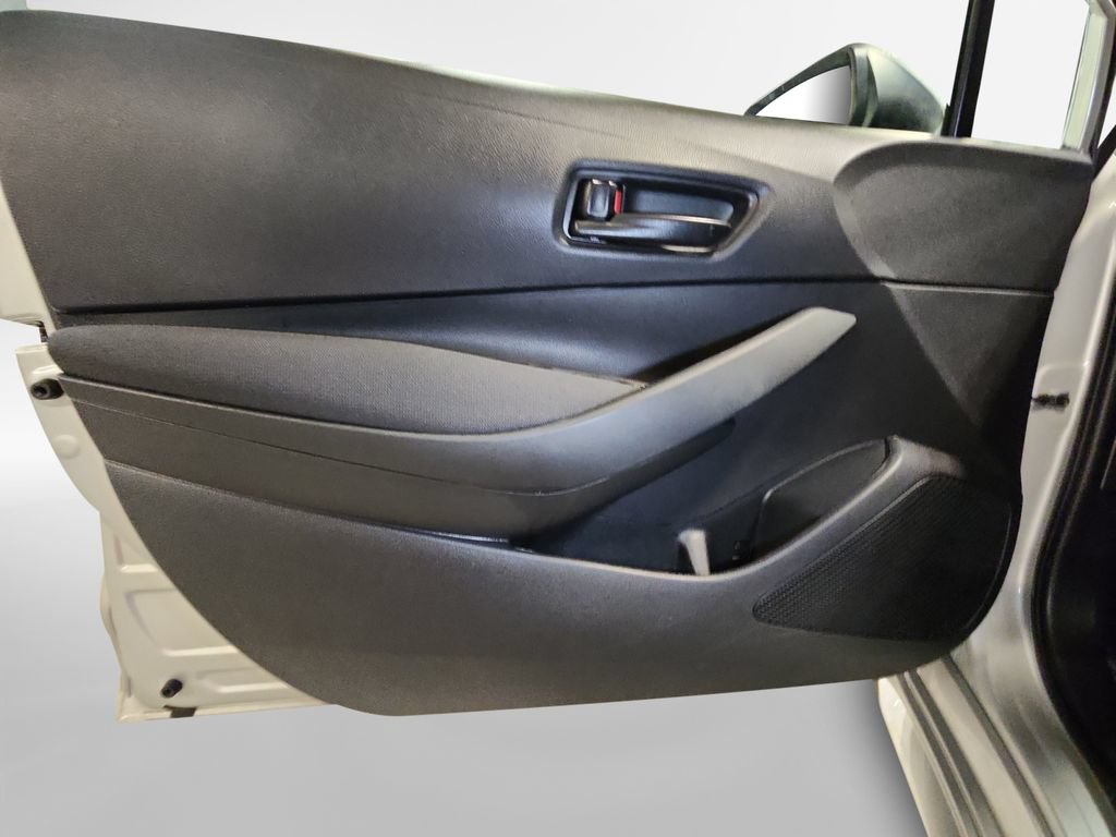 Used 2023 Toyota Corolla LE FWD image 16