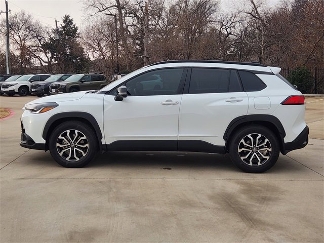 Used 2025 Toyota Corolla Cross AWD Hybrid image 4