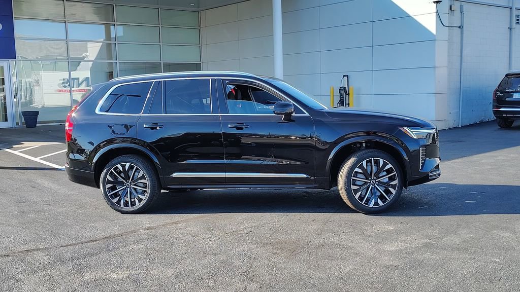 New 2026 Volvo XC90 B6 Plus image 2
