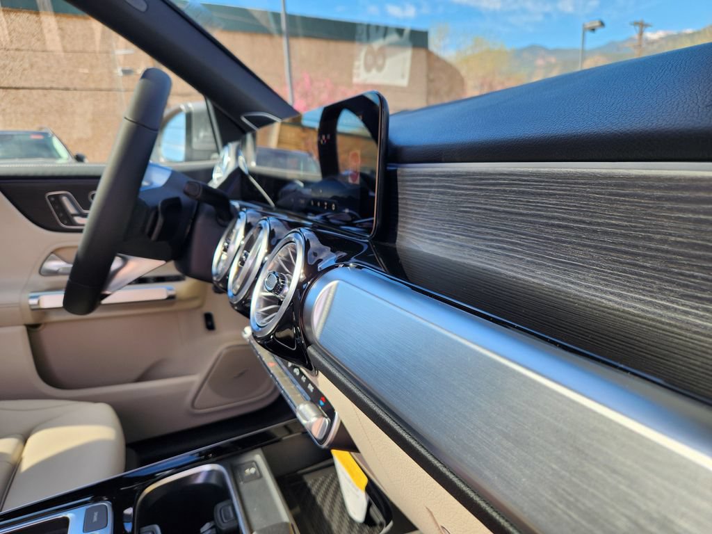 New 2026 Mercedes-Benz GLB 250 4MATIC image 16