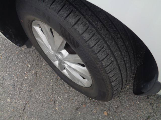 Used 2016 Kia Sedona L image 28