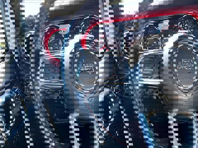 Used 2020 Jeep Wrangler Unlimited Rubicon w/ Steel Bumper Group image 18