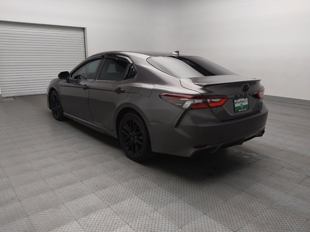 Used 2022 Toyota Camry SE FWD image 5