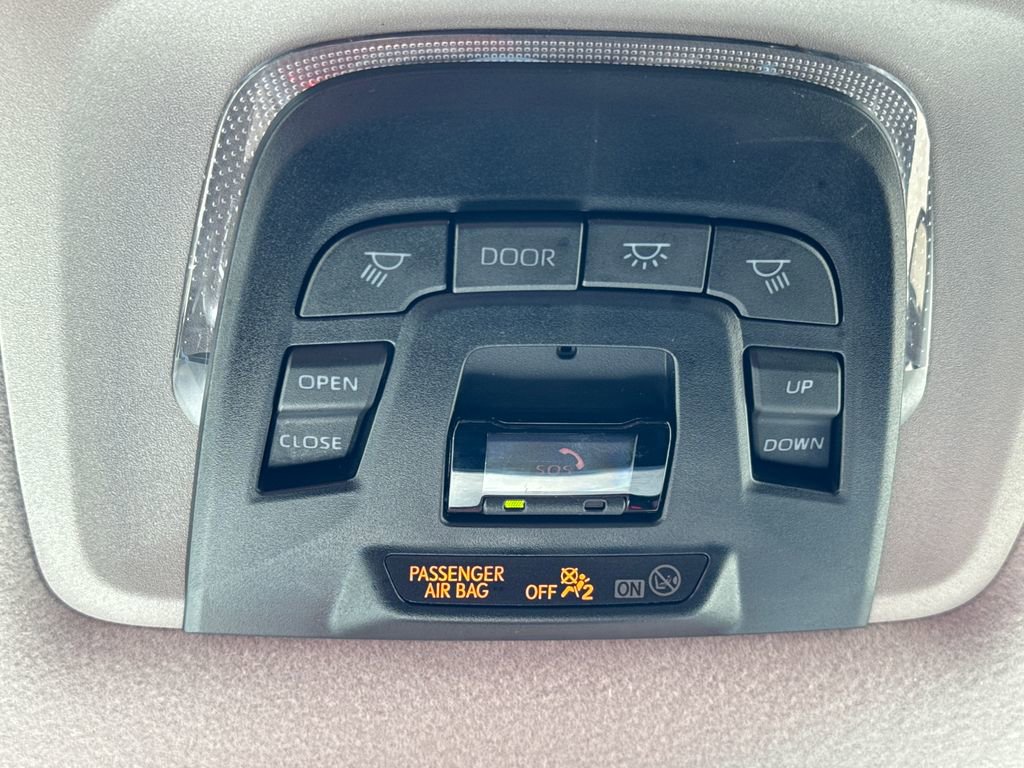 Used 2024 Toyota Corolla Cross LE w/ Moonroof Package AWD/4WD image 30