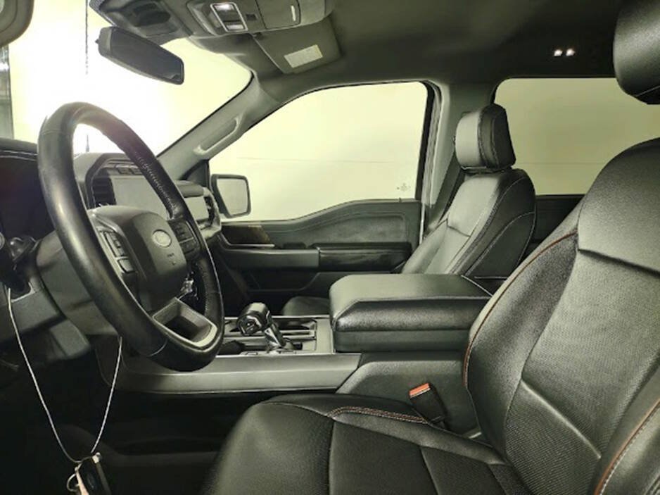 Used 2022 Ford F150 Lariat w/ FX4 Off-Road Package AWD/4WD image 16