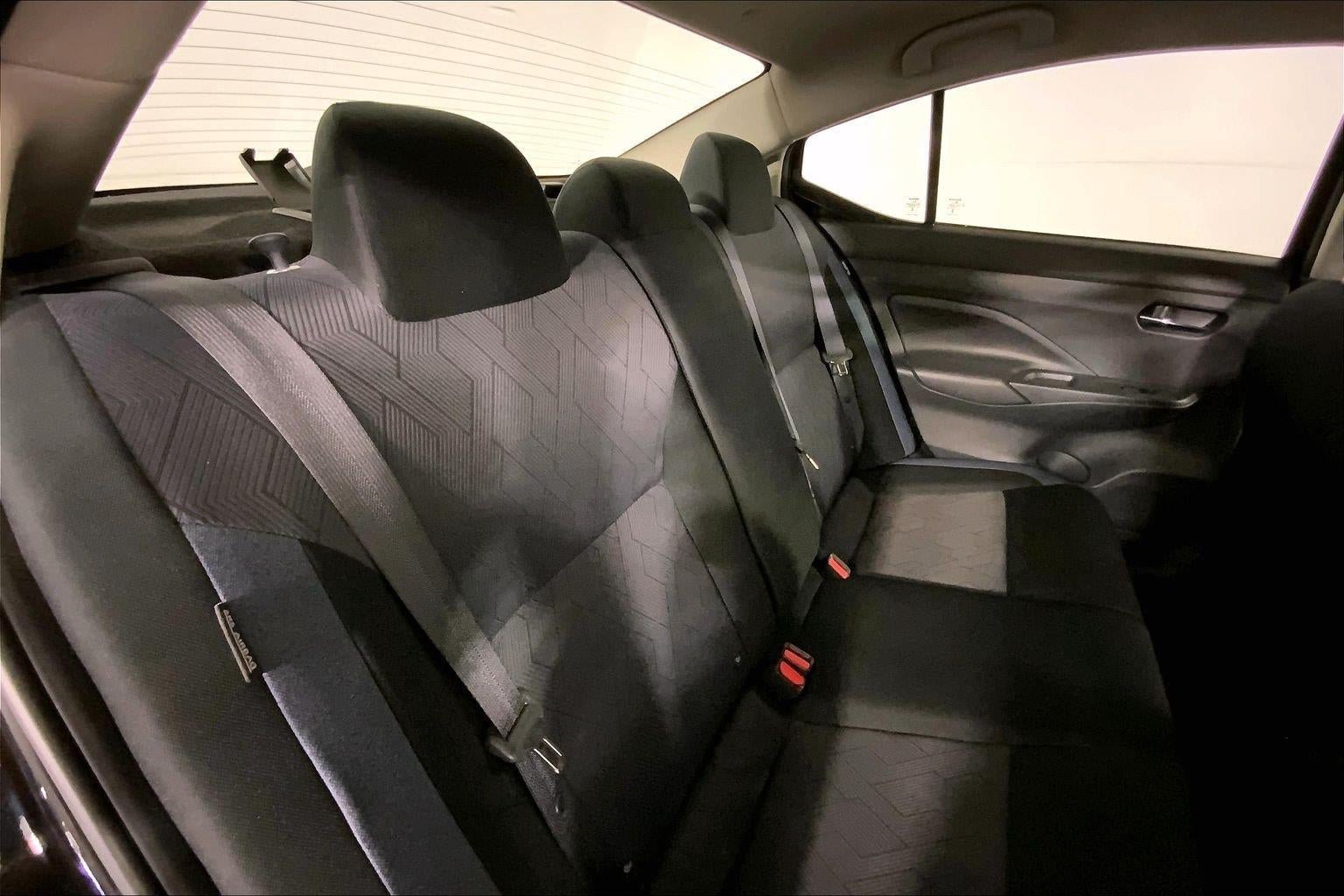 Used 2025 Nissan Versa SV FWD image 23