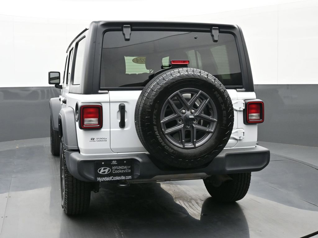 Used 2024 Jeep Wrangler Sport S image 4