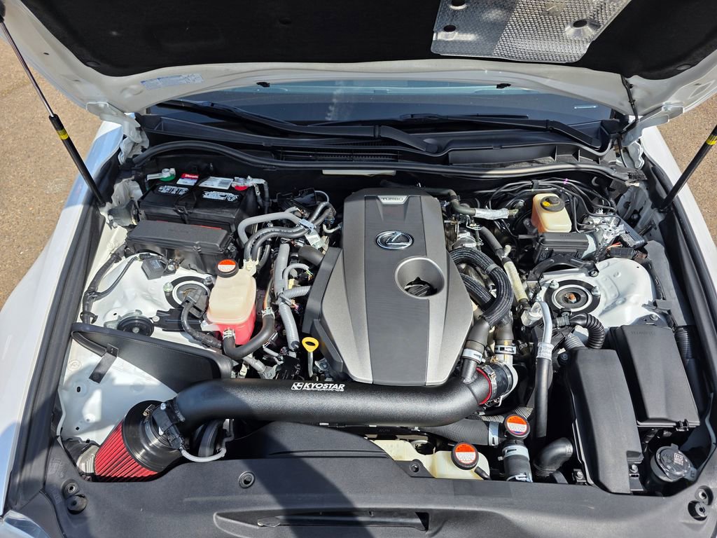 Used 2016 Lexus IS 200t RWD image 28