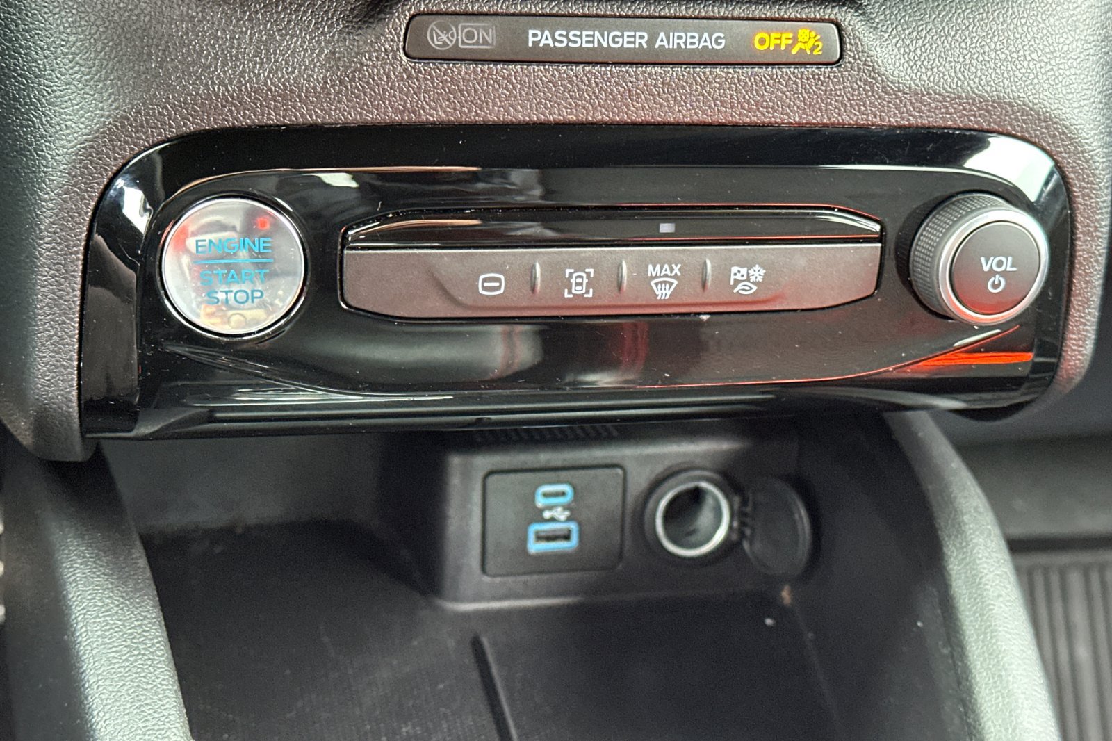 Used 2023 Ford Escape ST-Line Select w/ Tech Pack #1 AWD/4WD image 22