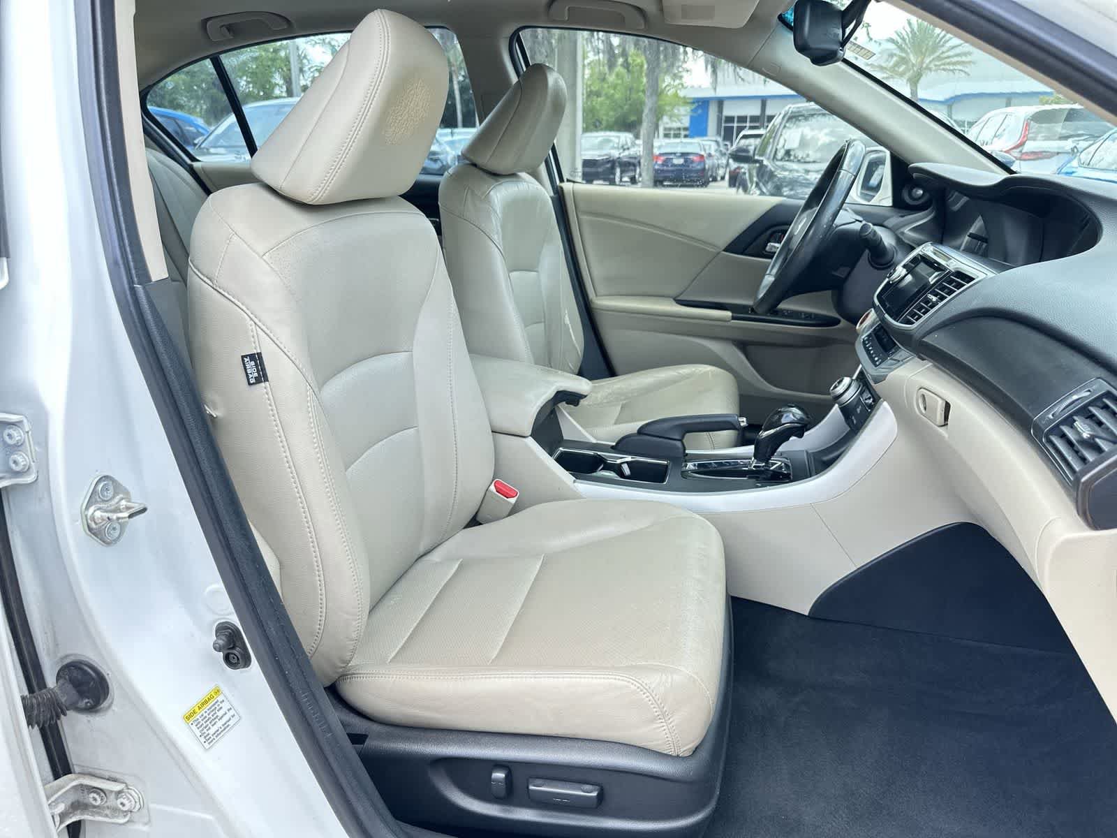 Used 2015 Honda Accord EX-L image 17