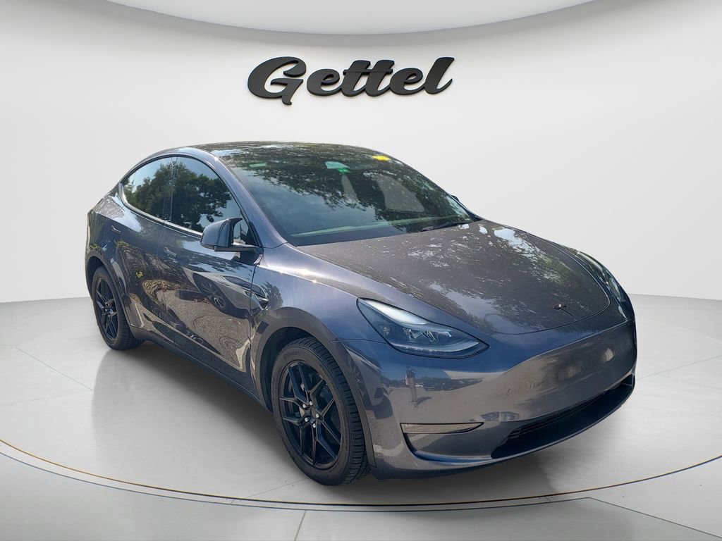 Used 2023 Tesla Model Y Long Range AWD/4WD image 11
