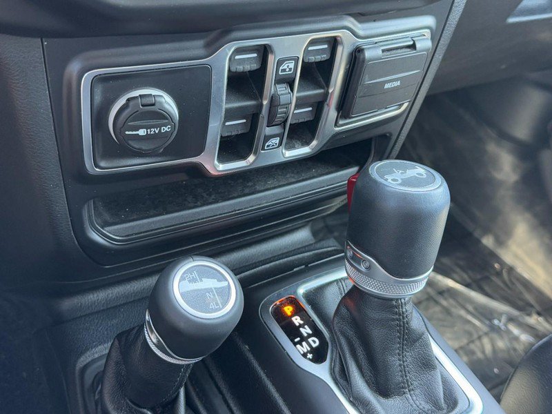 Used 2019 Jeep Wrangler Unlimited Sahara AWD/4WD image 20